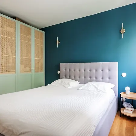 Veeve - Blue Tropic Paris